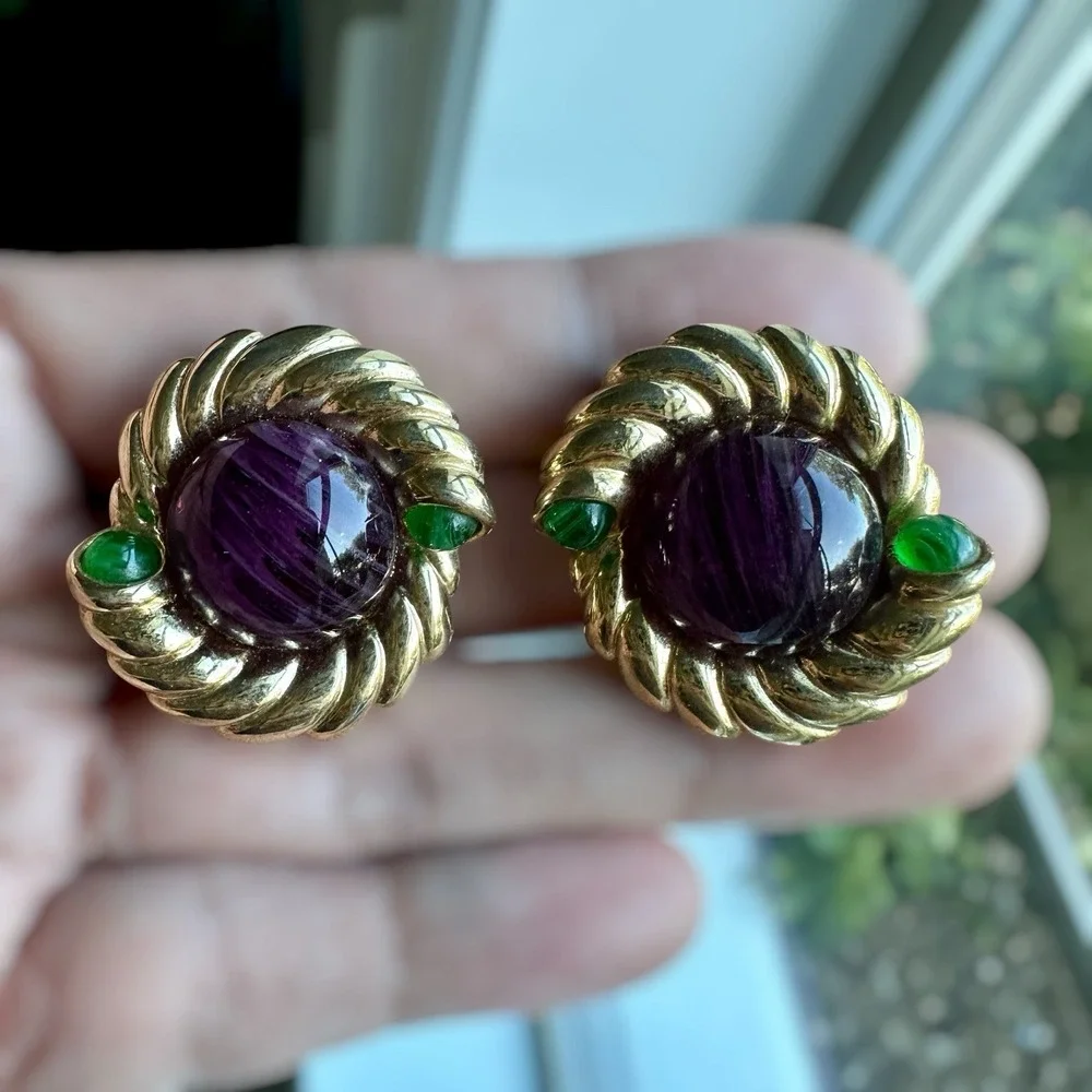 VTG Jewels of India Clip Earrings 1.1 Inch Gripoix Red Purple Green Glass Gold